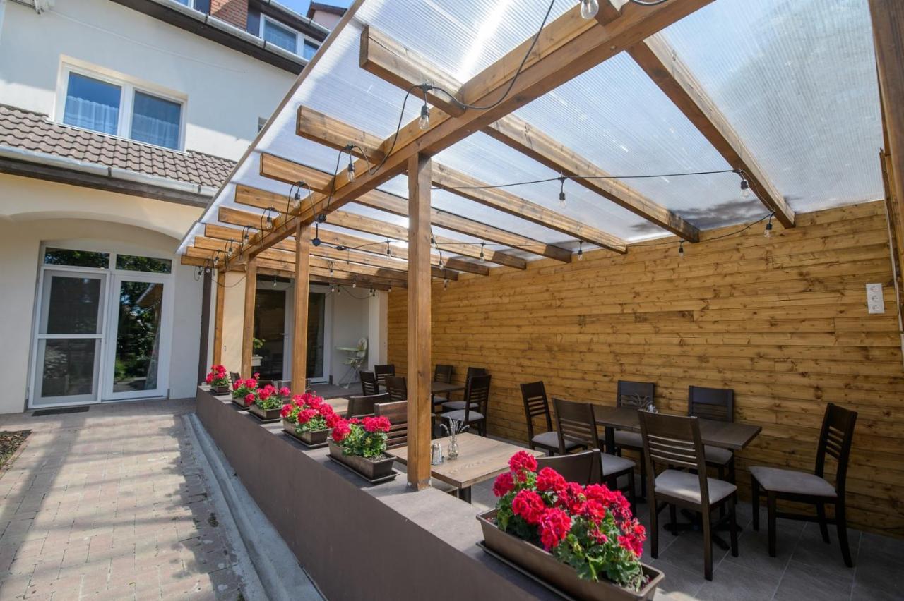 Illaberek Panzio Hotel Eger Ngoại thất bức ảnh