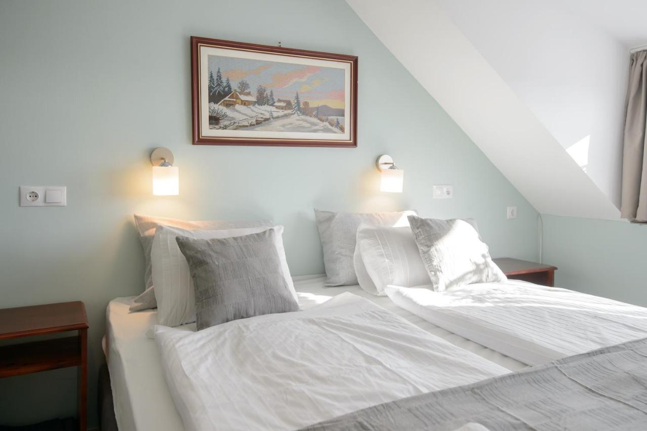 Illaberek Panzio Hotel Eger Ngoại thất bức ảnh